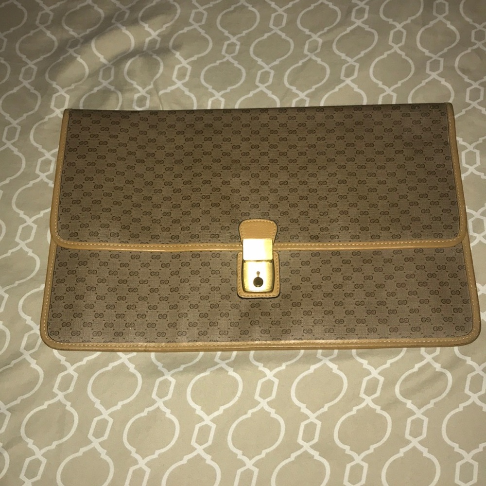 💯Authentic Vintage Gucci Portfolio